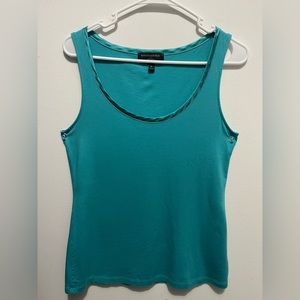 BANANA REPUBLIC LUXE-TOUCH TANK Size M